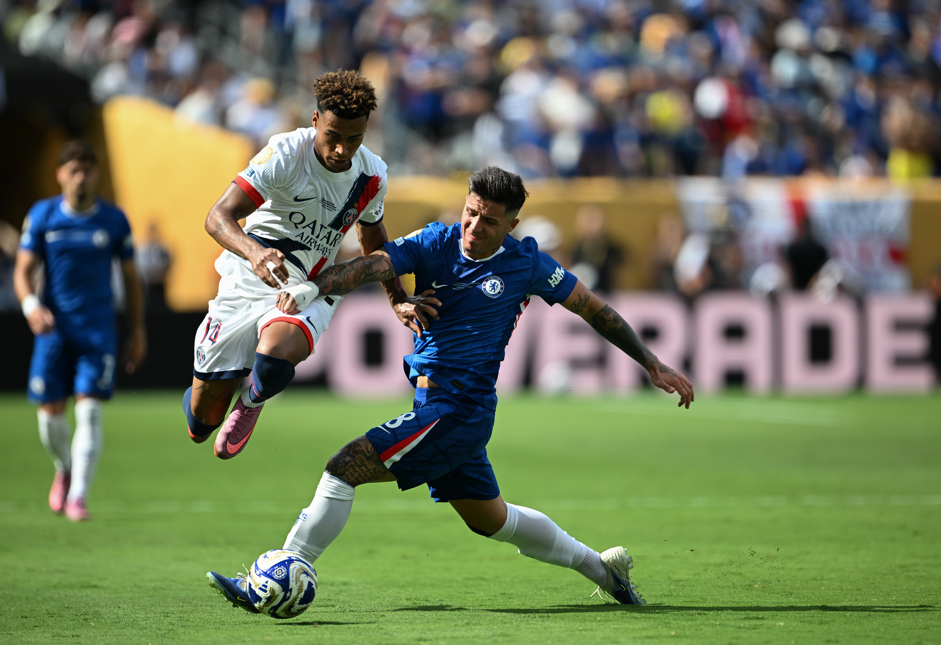 欧宝体育-国际足球盛会：切尔西全面碾压对手获胜